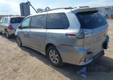 2018 Toyota Sienna Se 8 Passenger from USA, damaged, VIN 5TDXZ3DC3JS938129